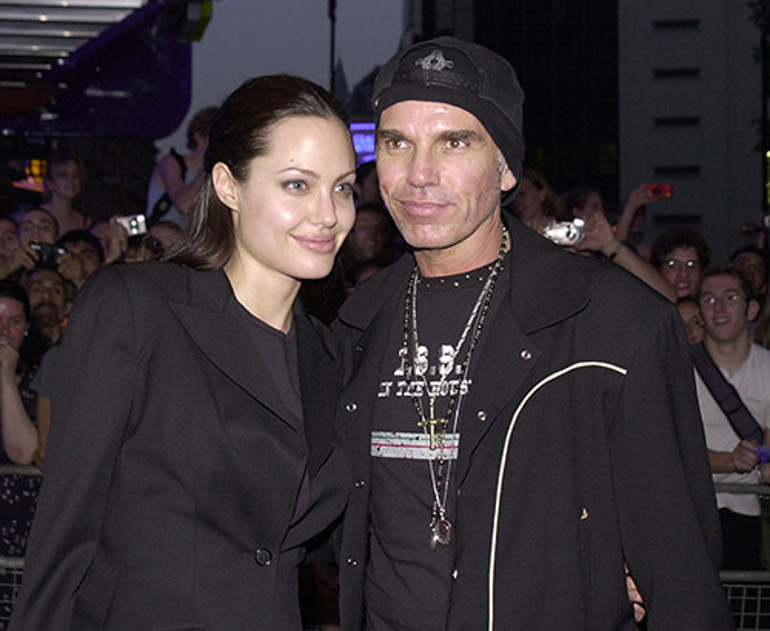 Üçüncü kocasından zor kurtuldu... Ama ilk kocasının kalbindeki yeri ayrı: Ondan akıl bile almış