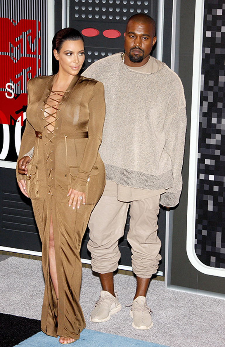 Tam ünlü çiftten boşanma haberi gelmişti... Bir de hayat kadınıyla kaset iddiası ortaya atıldı