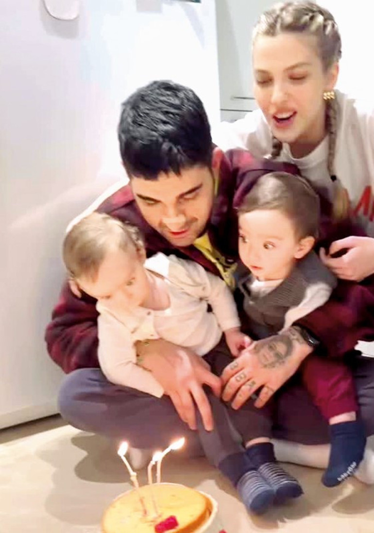 1.69 boyundaki beni Playboy yaptınız