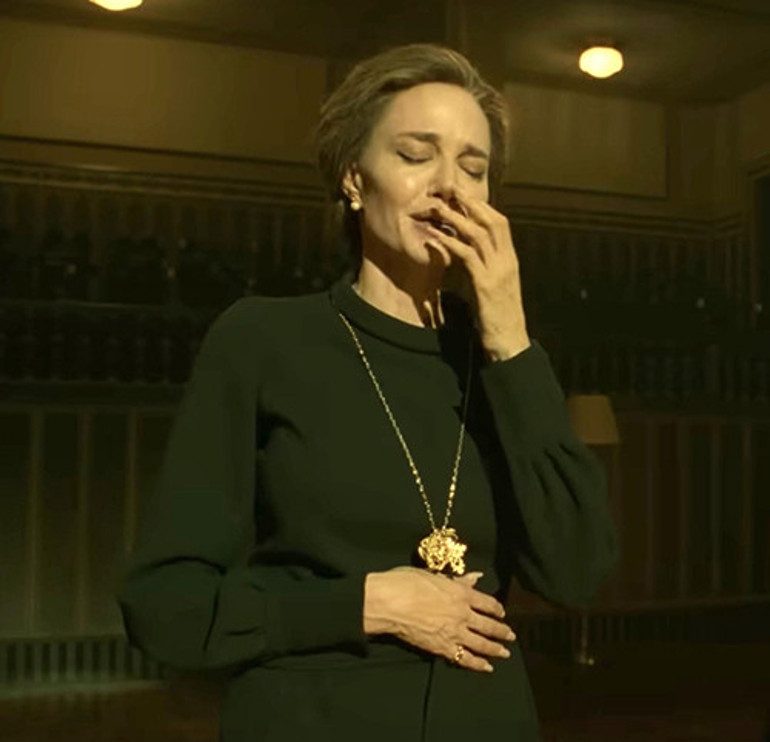 Kocasını onun elinden almıştı.. Yılların hıncını böyle mi çıkardın Hep sizin yüzünüzden