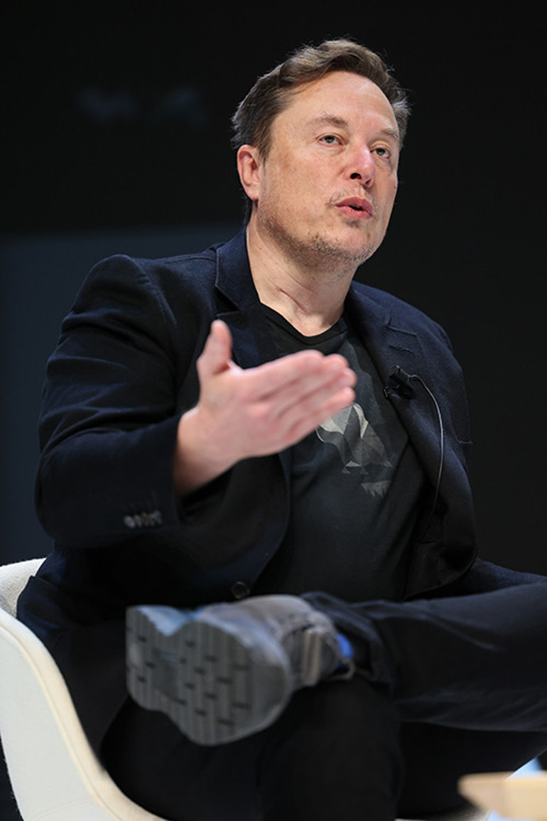 Gizlice bir çocuk doğurdum, babası Elon Musk.... Şimdi oldu 13