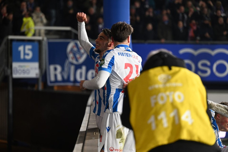 Fenerbahçenin transfer hedefi Eser Gürbüz konuştu Akrabalarım mesaj gönderiyor