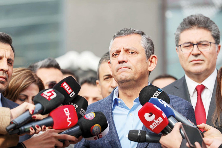 Ağzından çıkanı kulağı duymayan bir milletvekili