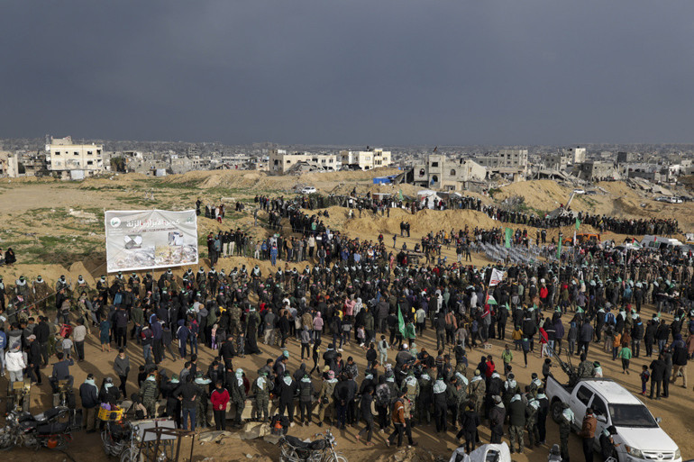 SON DAKİKA İsrail gündemine damga vuran kareler Herzog özür diledi, Netanyahu törene katılmadı