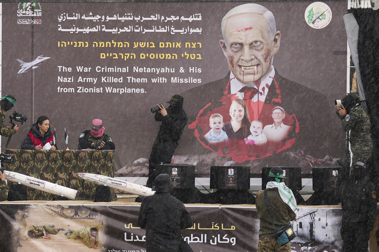 SON DAKİKA İsrail gündemine damga vuran kareler Herzog özür diledi, Netanyahu törene katılmadı