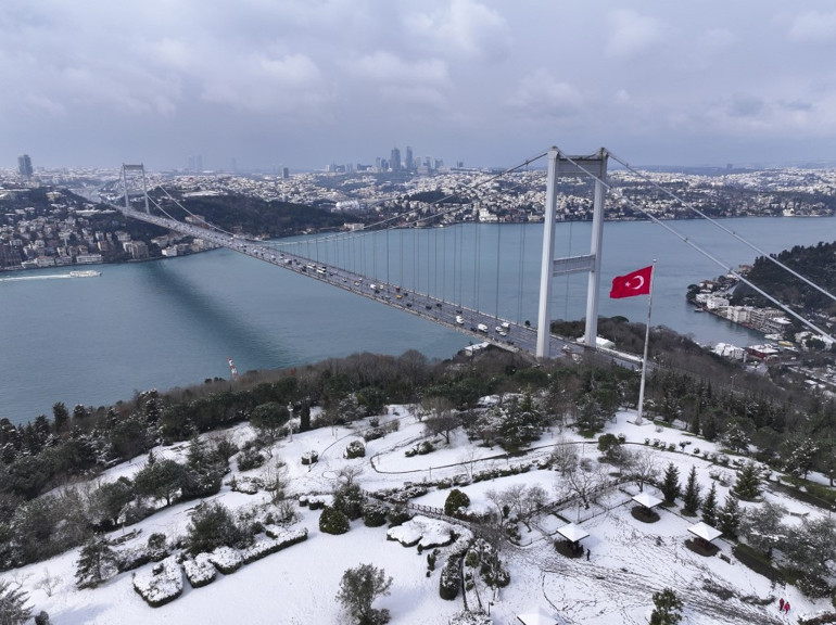 Son dakika haberi: İstanbul Valisi Davut Gül açıkladı... İstanbulda okullar tatil edildi
