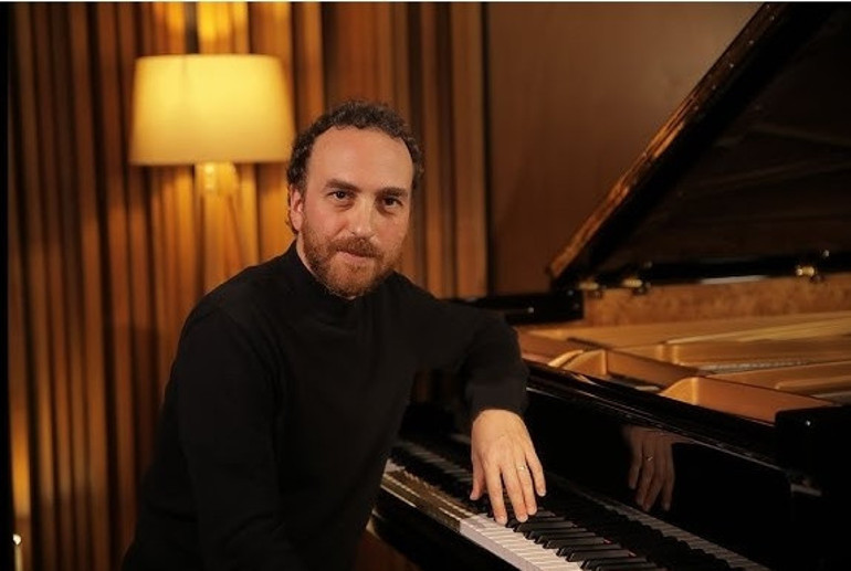 Çok sevilenler sahnede