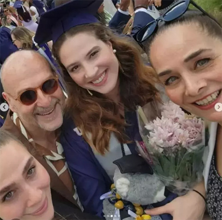 Hem Türkiyenin hem Avrupanın en güzeli seçilmişti... Yıllar geldi geçti, bir tek gözleri bozuldu... Ne yüzü değişti ne kilosu