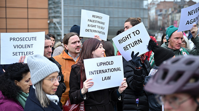 AB çalışanlarından İsrail protestosu