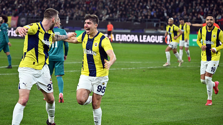UEFA ülke puanı güncellendi, dün gece büyük fırsat kaçtı Eğer Fenerbahçe ile Galatasaray kazansaydı...