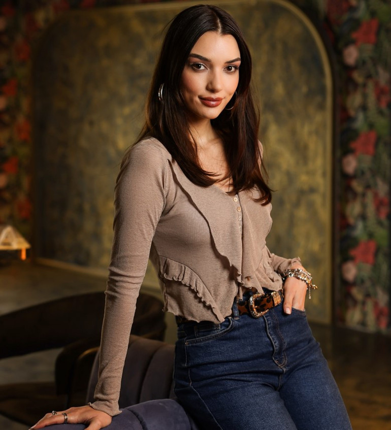 Münevverin acılarla örülü yolculuğu başlıyor... Piyasa karışacak