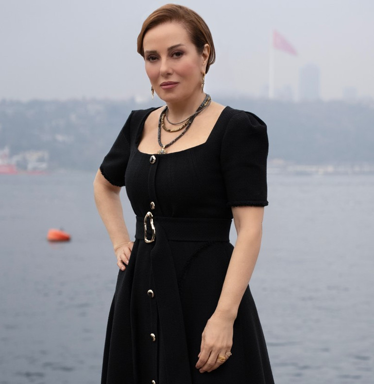 Münevverin acılarla örülü yolculuğu başlıyor... Piyasa karışacak