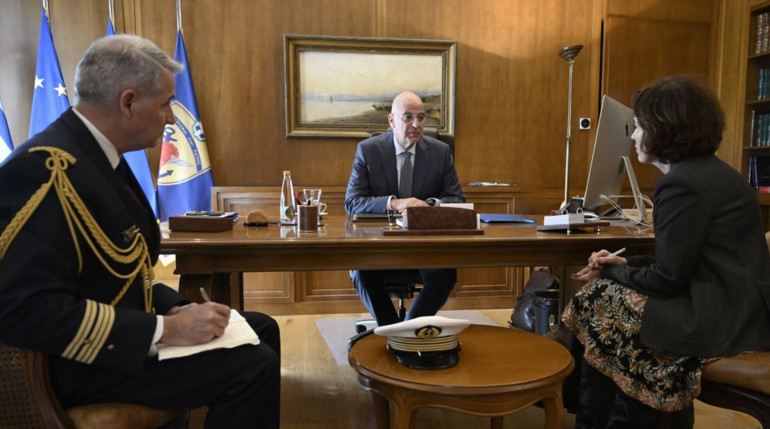 Yunanistanda Türkiye korkusu Miçotakis Paristen eli boş döndü, yeni hedef İngiltere