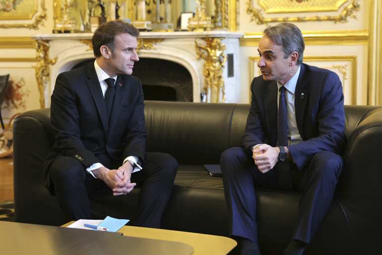 Yunanistanda Türkiye korkusu Miçotakis Paristen eli boş döndü, yeni hedef İngiltere