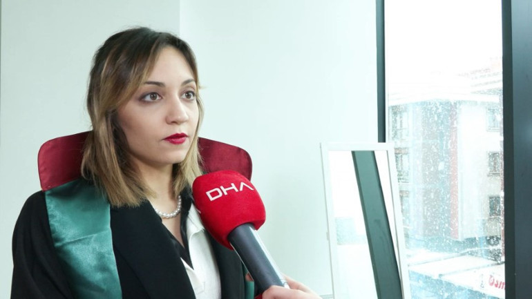 İstanbuldan Şanlıurfaya giden avukat dehşeti yaşadı Ağır yaralandı, 3 ameliyat geçirdi... Başka avukatı da 3 yerinden bıçaklamış