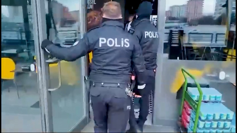 Maydonoz Döner operasyonunun detayları ortaya çıktı FETÖ üyeleri ile 220 milyon TLlik işlem hacmi... Gözaltına alınanların telefonundan ByLock çıktı