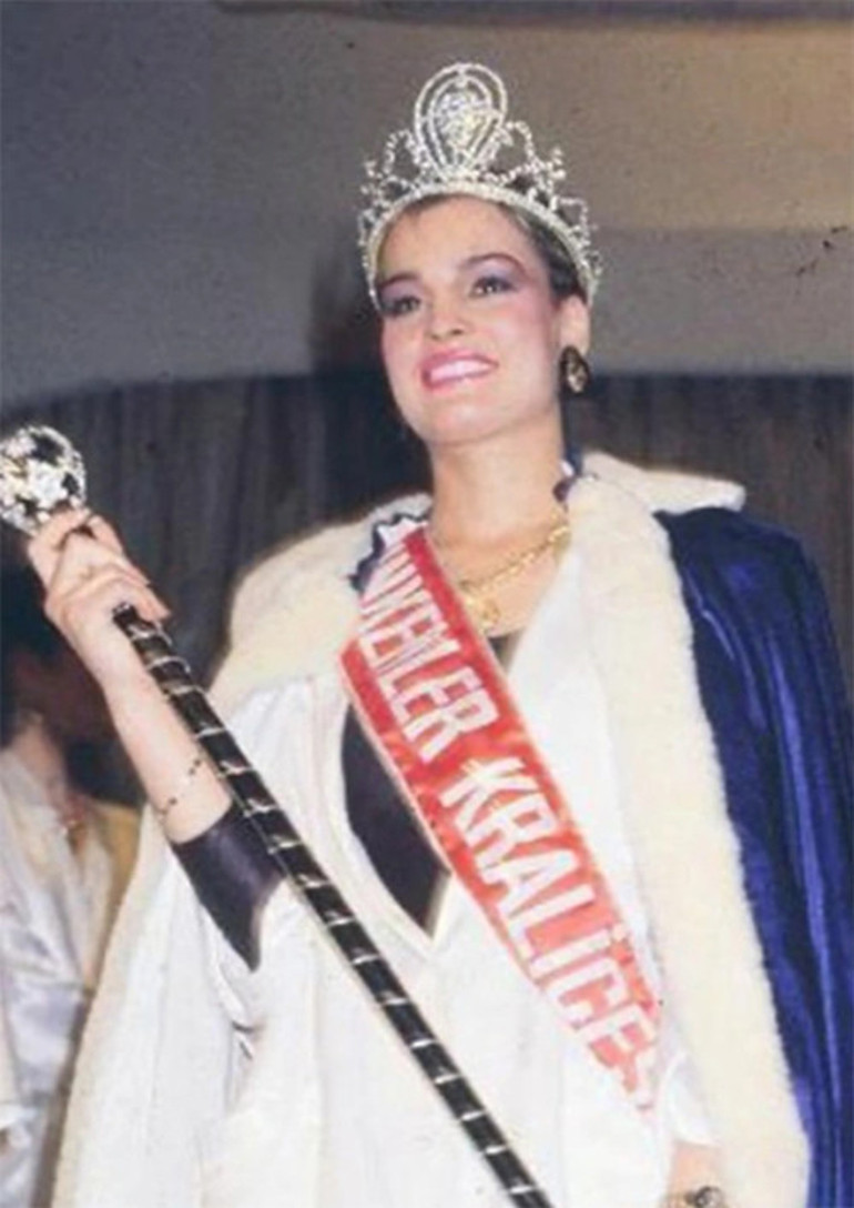 Tacı elinden alınınca İnşallah sonum Hülya Avşar gibi olur demişti... Şöhretin keyfini çıkardı, sonra oto sanayide restoran açtı