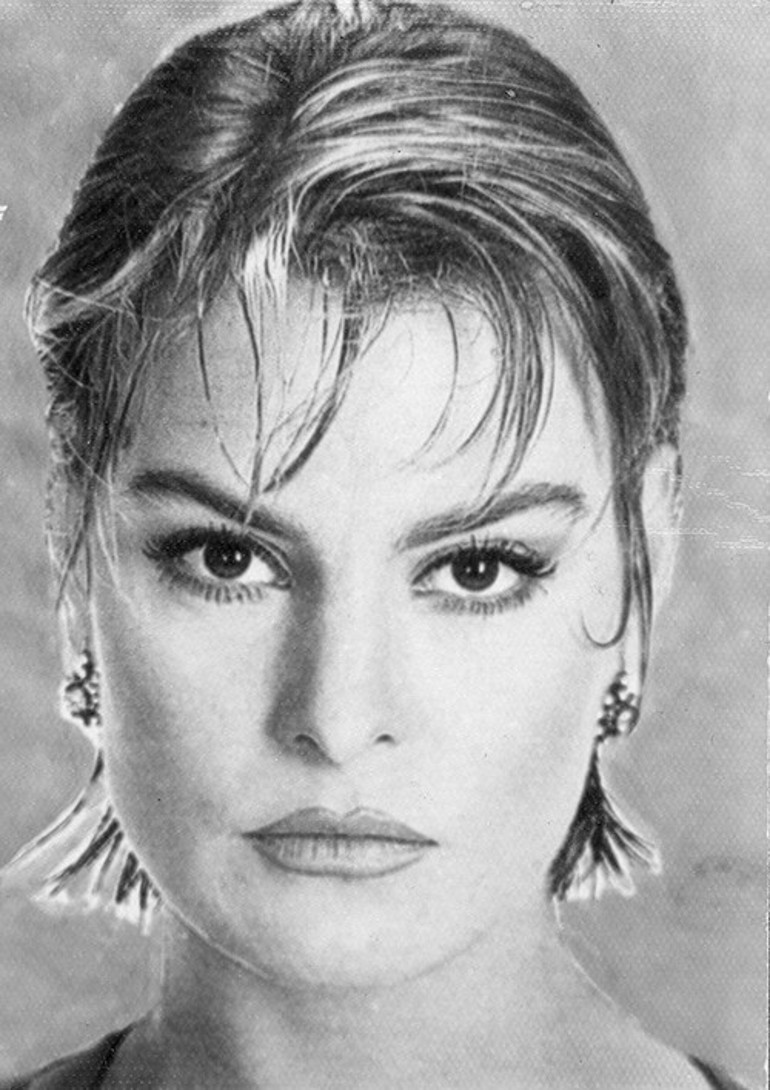 Tacı elinden alınınca İnşallah sonum Hülya Avşar gibi olur demişti... Şöhretin keyfini çıkardı, sonra oto sanayide restoran açtı