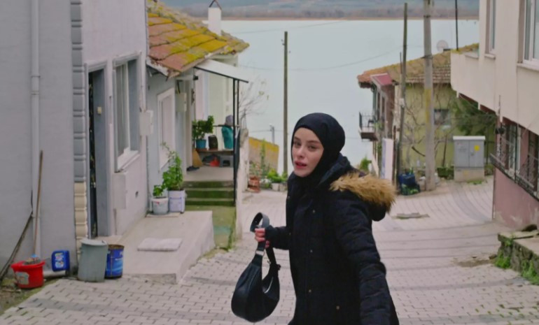 Piyasa izleyici ile buluştu... Düğün evi, cenaze evine döndü... Kına gecesinde anne acısı