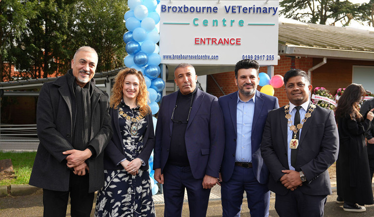 Londra’da Türk veteriner kliniği açıldı