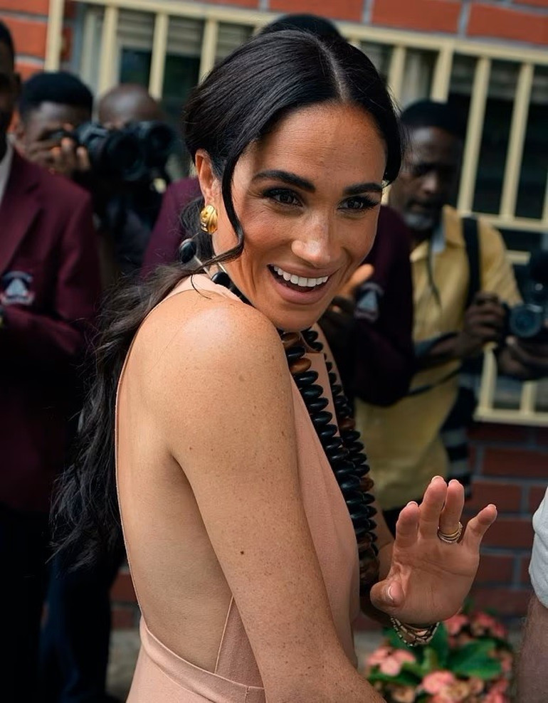 Hangi işe el atsa başarısız oldu... Şimdi de başı küçük bir kasabayla dertte… ‘Onu dava edecek paramız yok’