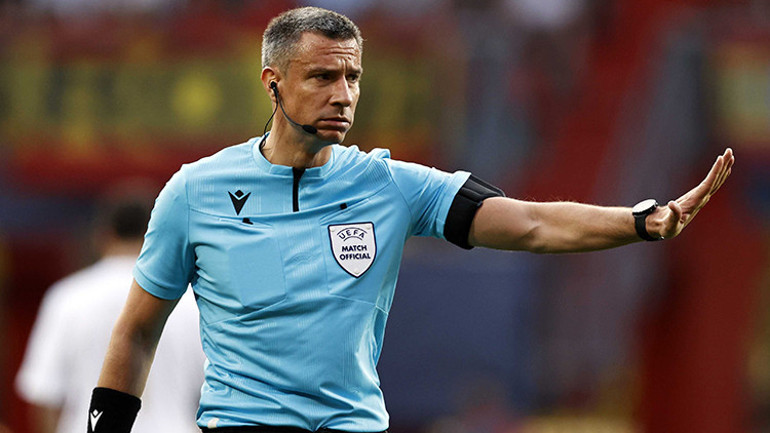 Galatasaray - Fenerbahçe maçı öncesi derbi analizi Mourinhonun tecrübesi ve Okan Burukun karnesi...