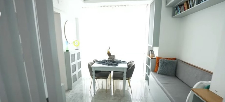 159 ülke gezdi evini getirdiği objelerle süsledi 70 ve 80lere damga vuran ünlü şarkıcı burada yaşıyor