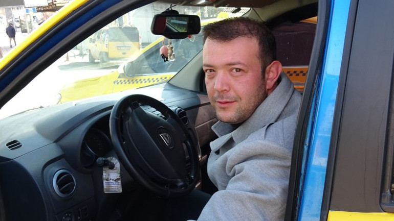 Katili, aracına bindiği taksici yakalatmış... Emniyetten arayıp şahısla ilgili bilgi verdiler, takip etmemi istediler