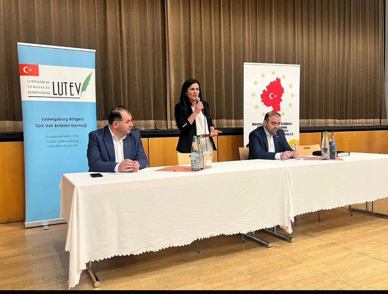 Ludwigsburg’da konsolosluk bilgilendirme toplantısına yoğun ilgi