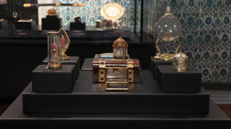 Topkapı Sarayı’ndaki Mukaddes Emanetler Ramazana hazır