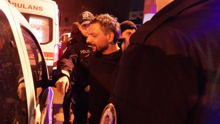 Ateş yaktığı metruk binadan çıkmak istemedi Şaşırtan yanıt: Evime izinsiz giriyorsunuz