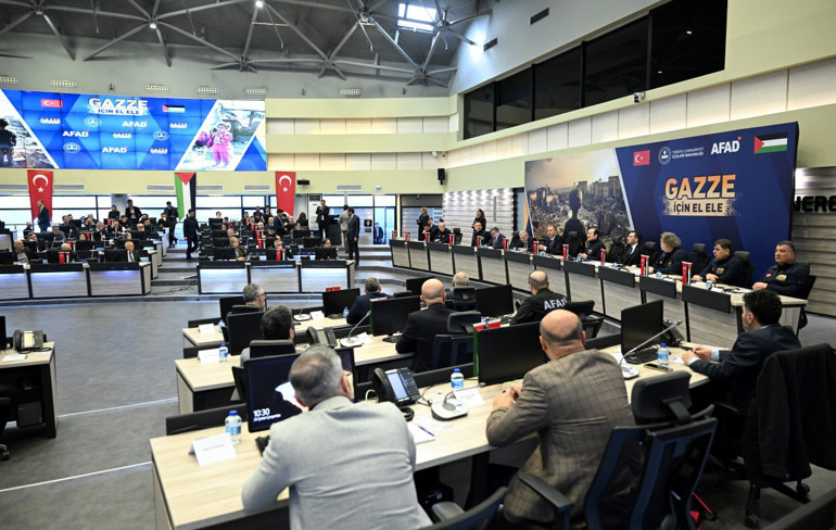 Gazze İçin El Ele Yardım Kampanyası... Bakan Yerlikaya: Bütün çabamız Filistinlilere destek