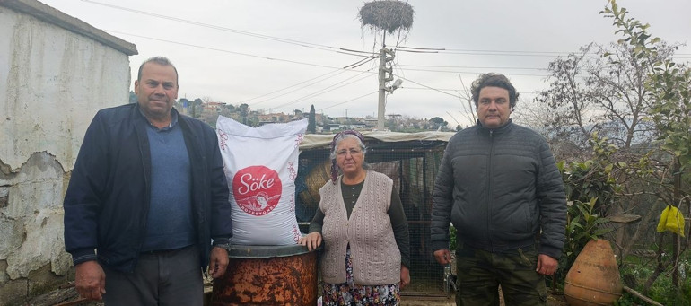 Yılın ilk leyleğini gördü, 1 çuval un kazandı