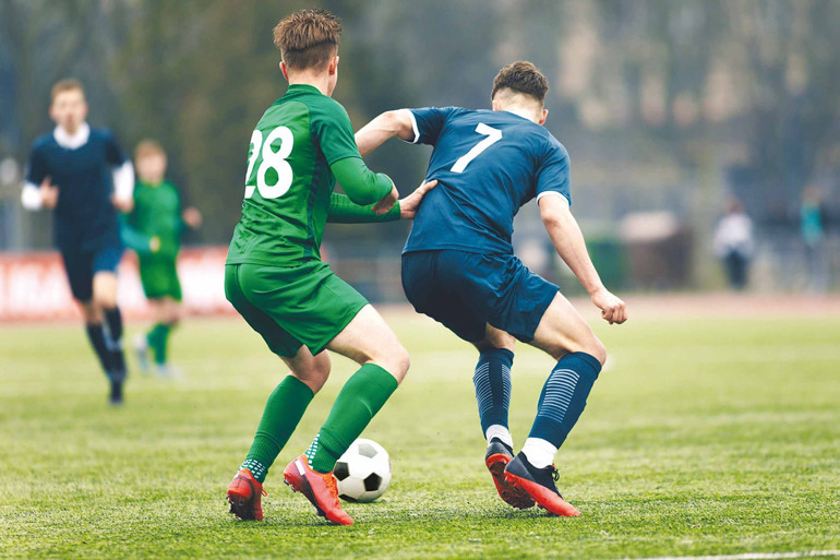 Onların işi futbolcu avlamak