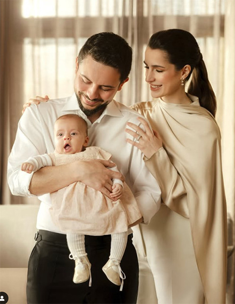 Daha 60 yaşını görmedi... Sadece bir yılda kucak dolusu torunu oldu