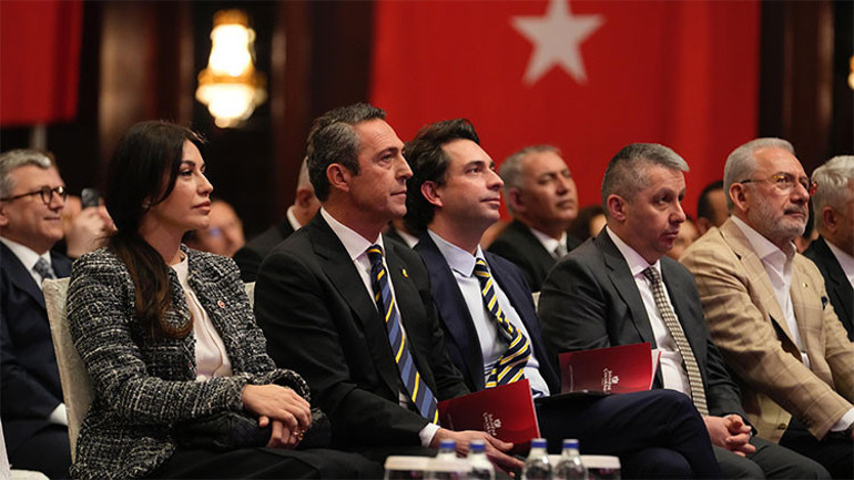 Vali Gül: Ne Türkiye birincisi olan ne de okuldan kopan çocuklarımızı yok sayabiliriz