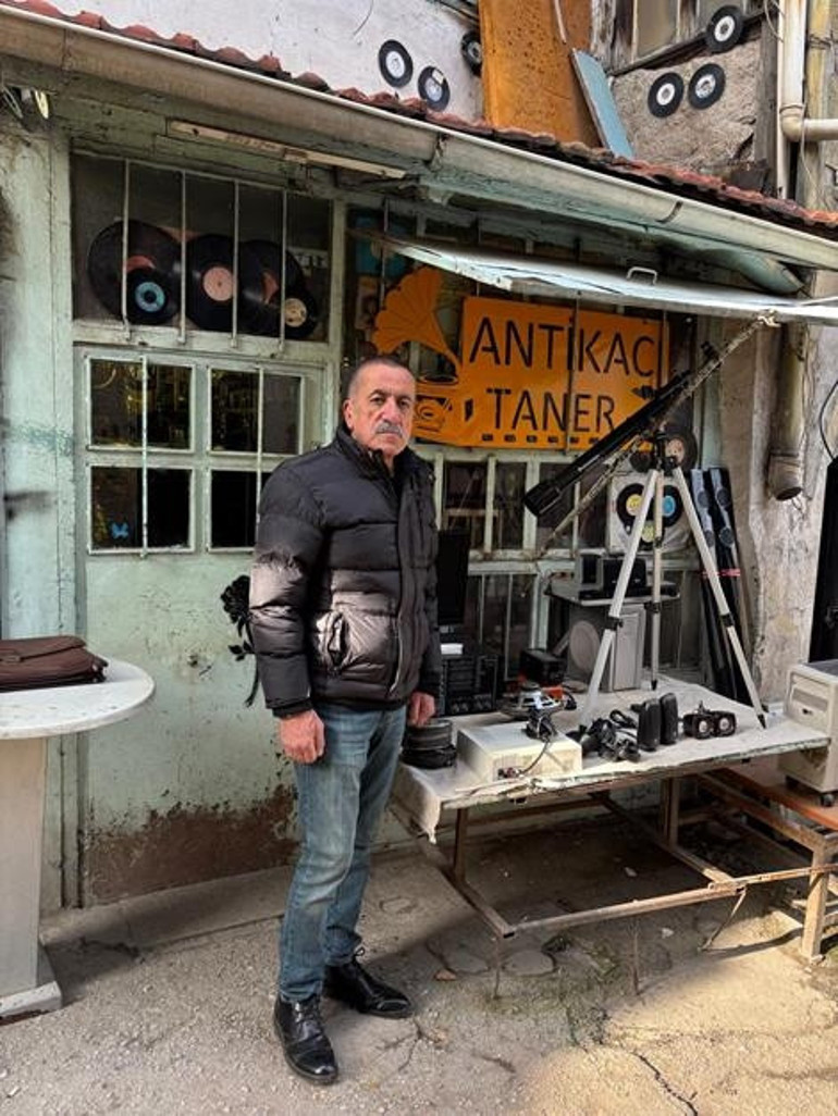 Antika ile geçen 45 yıl... Yeniyle işim olmaz benim işim eskiyle