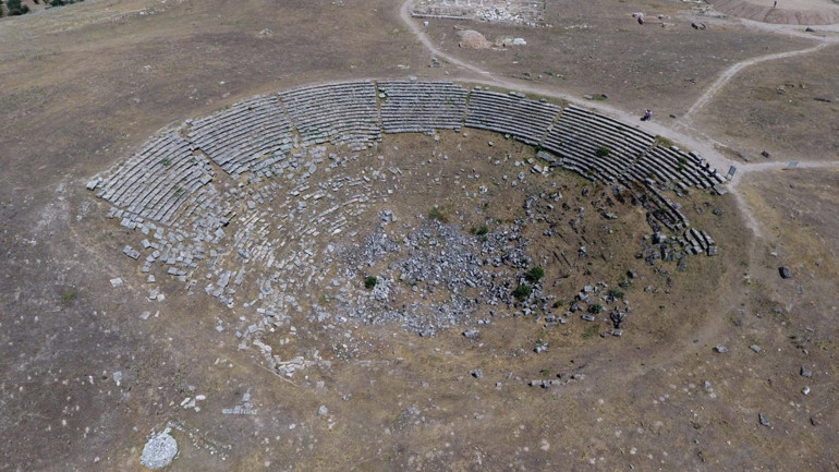 Laodikya antik kenti 2 bin 200 yıl öncesine döndü