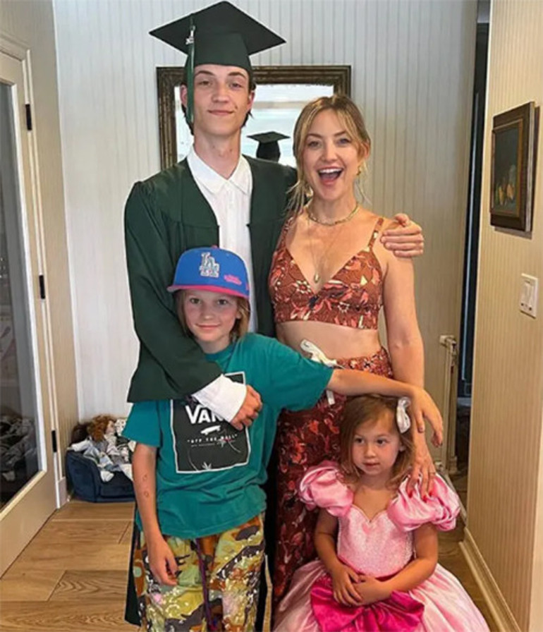 Kendisinin milyonları var: Ünlü yıldızdan çocuklarına hayat dersi... Benim parama hiç güvenmesinler