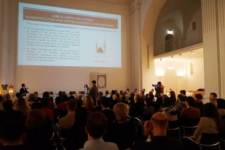 Münih’te Carmelite Kilisesi’nde Ramazan resepsiyonu