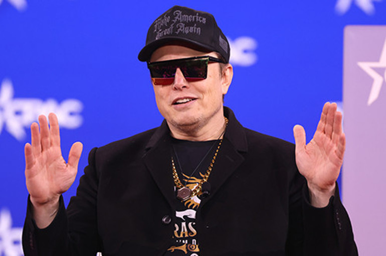 Kalabalık ailesi durmadan büyüyor: Çocuklarını saymaya iki elin parmakları yetmez oldu: 14üncü bebek sürprizi