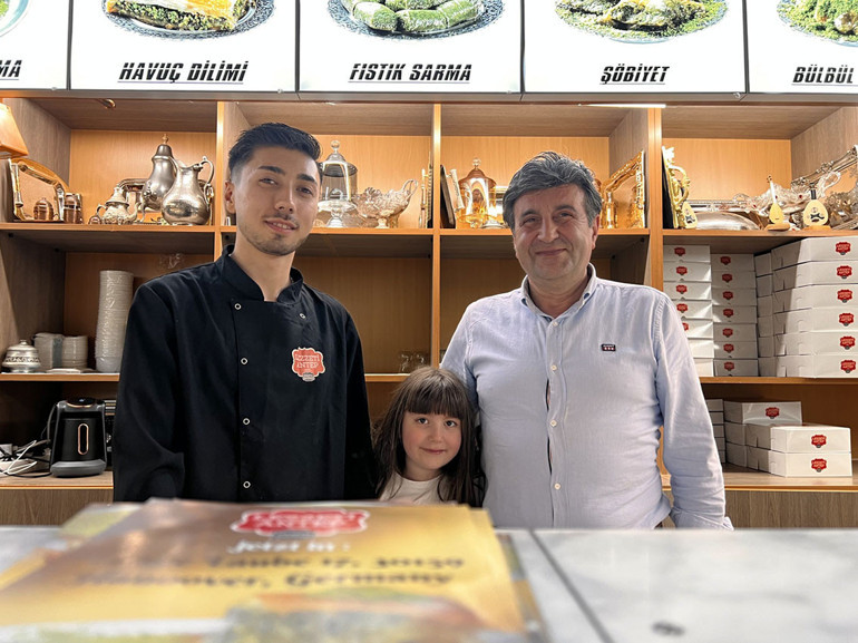 Hannover’da Ramazan’ın tatlı telaşı