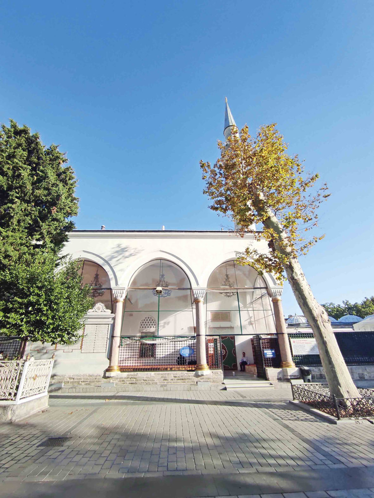 ‘Kenar Semtlerde Bir Gezinti’