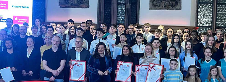 Taekwondo Özer’in sporcularına ‘Onur Ödülü’