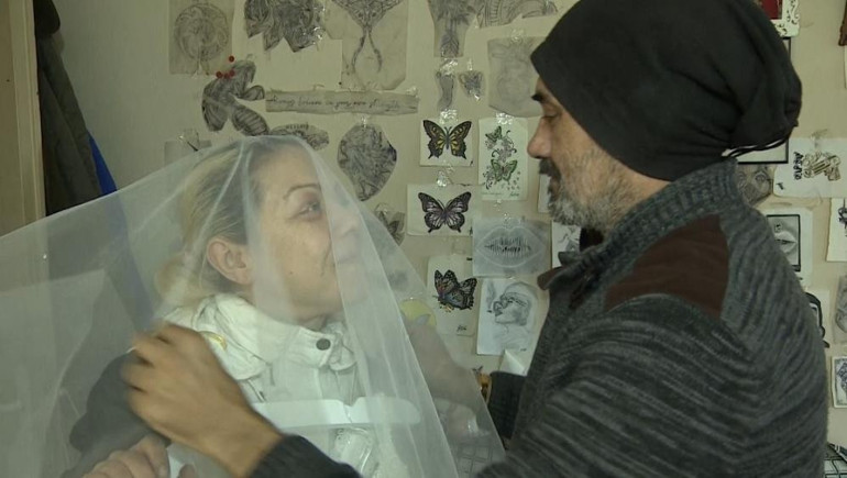 23 gün boyunca cesetle aynı odada kaldı, ölü taklidi yaparak hayata tutundu... Vahşeti yaşayan kadın evlilik hazırlığı yapıyor