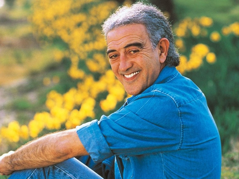 Dostları Edip Akbayramın vefatının ardından duygularını dile getirdi: Melek kalpli bir üstadı kaybettik