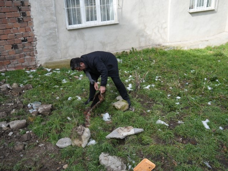Kastamonuda evlerin altından çıkıyor Vatandaş canından bezdi... Ne zaman geleceği belli olmuyor