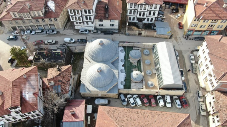 Kastamonuda evlerin altından çıkıyor Vatandaş canından bezdi... Ne zaman geleceği belli olmuyor