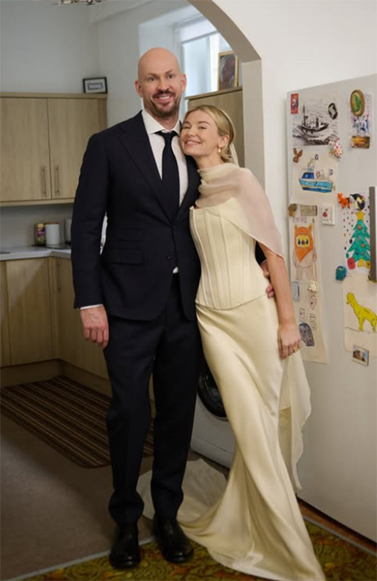 Ekranın ünlü yıldızı resmen sevdiğine kaçtı... Balıkçı teknesinde düğün