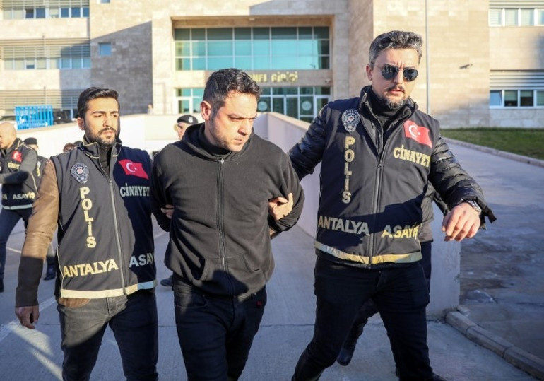Antalyadaki cinayetler kan dondurmuştu... Motokurye ile baldızını öldüren sanığa biri ağırlaştırılmış, 2 müebbet